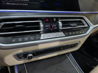 BMW X7 2022