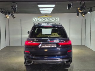 BMW X7 2022