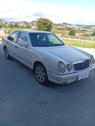 Mercedes-Benz Clase E 1996