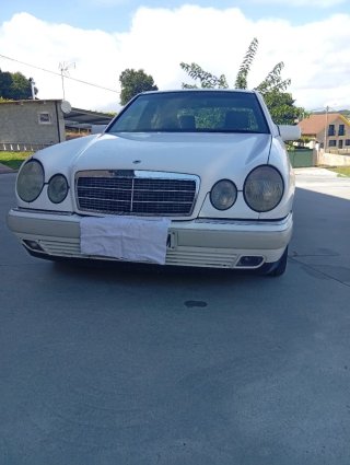 Mercedes-Benz Clase E 1996