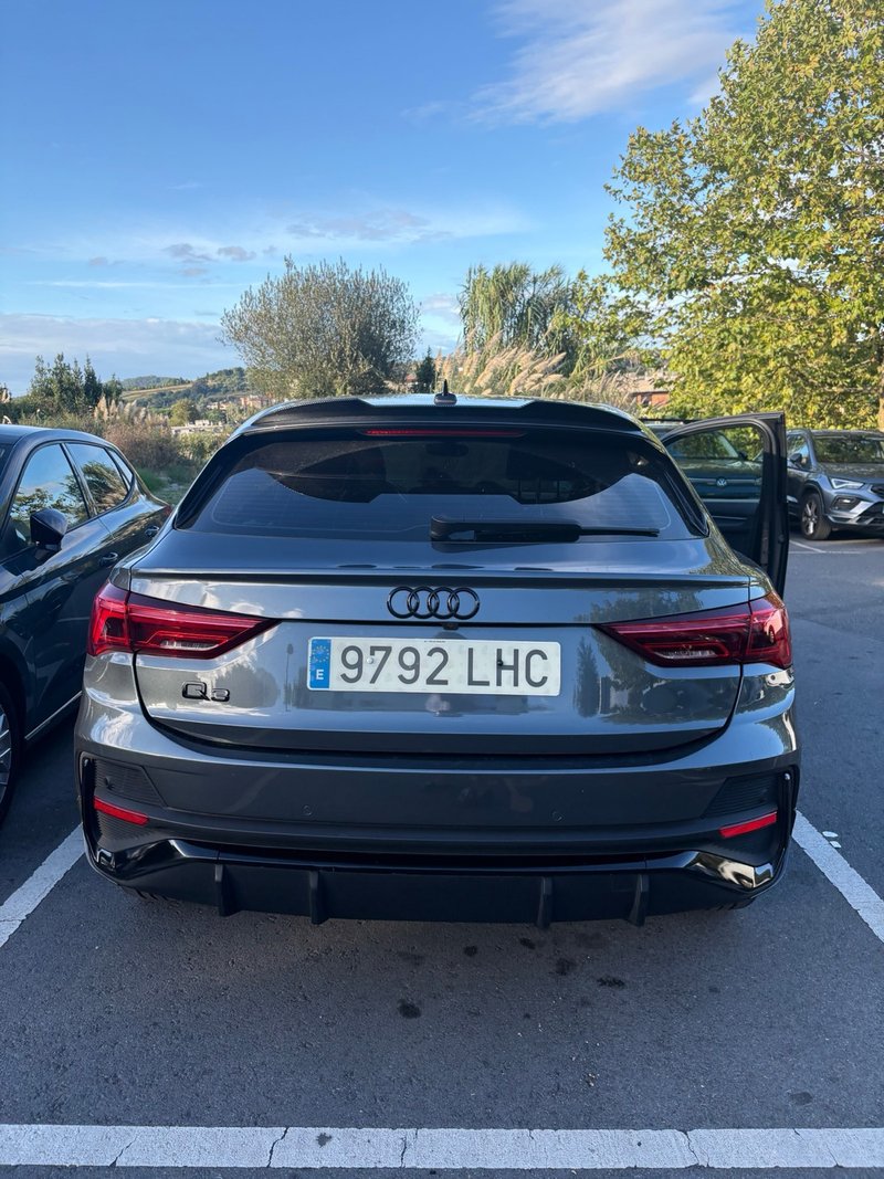Audi Q3 2021 - foto 1