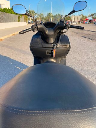 Suzuki Burgman 125 cc