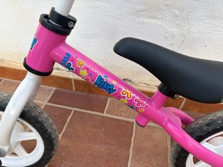 Bici sin pedales rosa Nancy