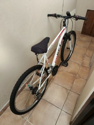 Bicicleta RFT para poner a punto