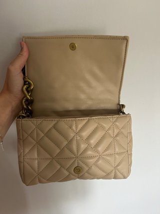 Bolso acolchado cadena dorada zara