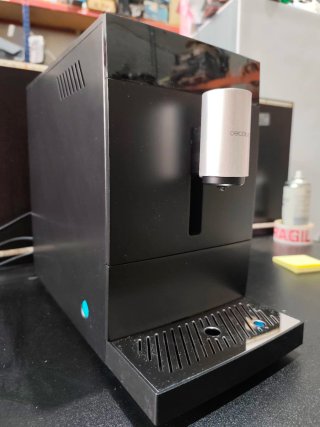 Cafetera Cecotec Cremmaet Compact 1,1L