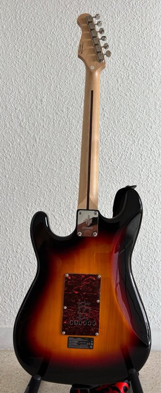 Guitarra Eléctrica Donner DST 152 S