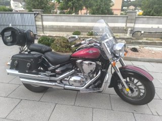 Suzuki Intruder C800 Custom Moto Cruiser