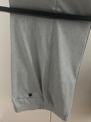 Traje de vestir gris hombre