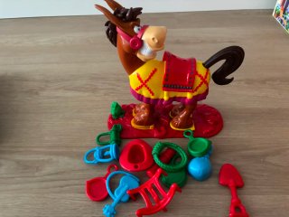 Tozudo! Juego de Mesa Hasbro