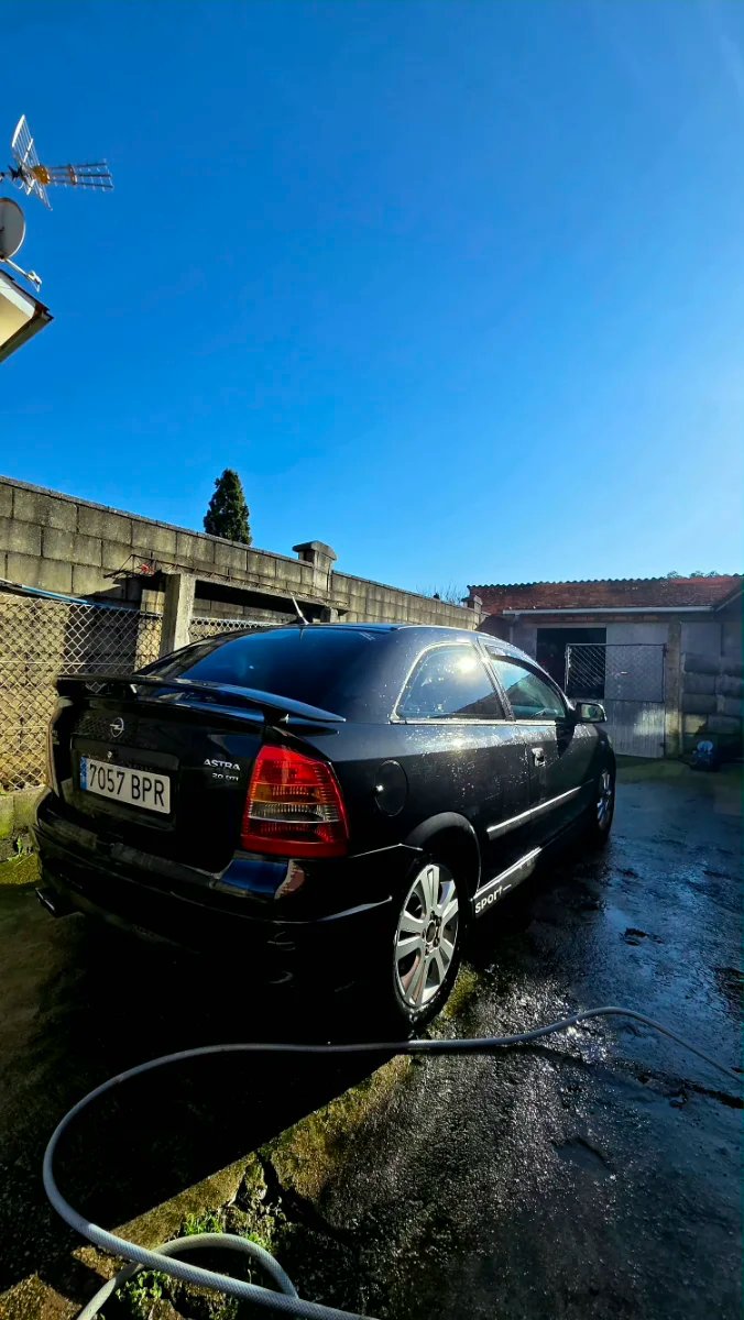 Opel Astra 2001 - foto 1