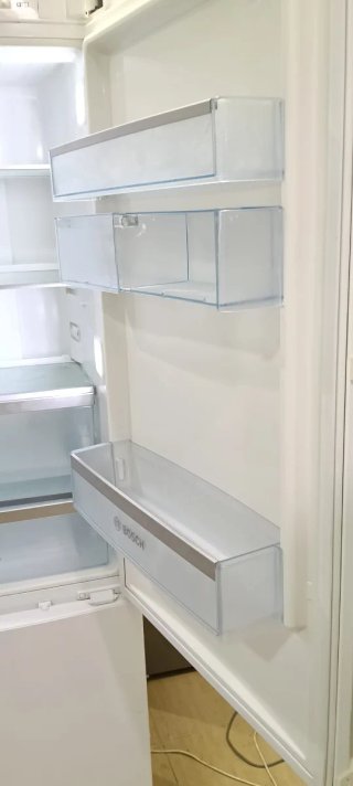 NEVERA COMBI BOSCH NO FROST ENERGÍA A+