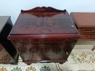 Mueble auxiliar antiguo madera oscura