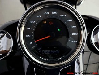 HARLEY-DAVIDSON SPORT GLIDE