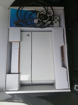 Ps4 Blanca 500GB + Mando
