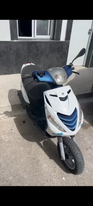 Piaggio Zip SP Scooter
