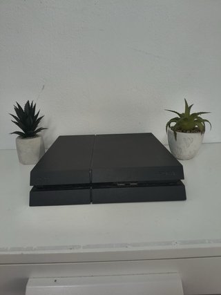 PS4 (PlayStation 4) Negra + Mando