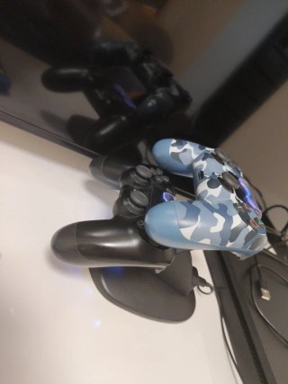 PS4 con 2 juegos: Crash y Batman