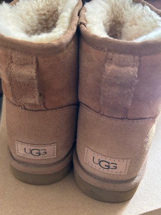 Botas UGG Beige/Marrón Talla [Talla]