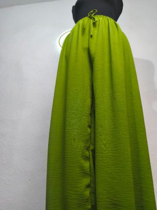 Pantalón bombacho verde pistacho