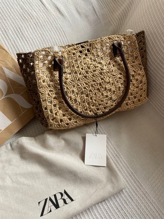 Bolso Zara tejido beige