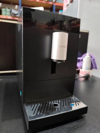 Cafetera Cecotec Cremmaet Compact Negra