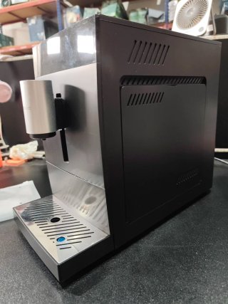 Cafetera Cecotec Cremmaet Compact Negra