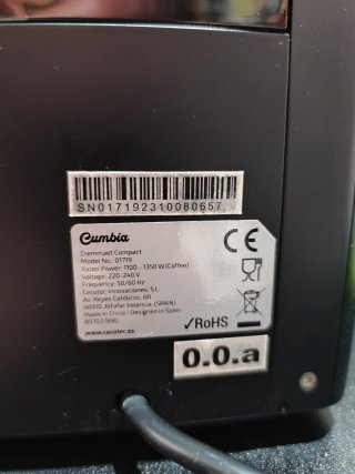 Cafetera Cecotec Cremmaet Compact Negra