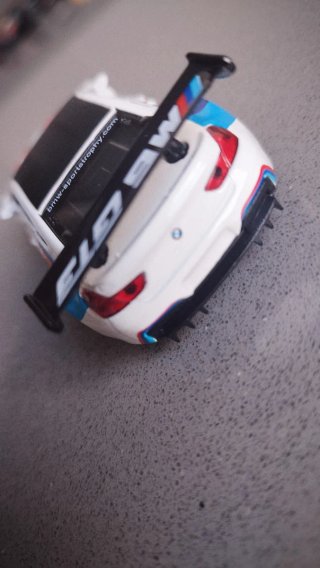 Coche a escala Bmw M6 Gt3 1/44