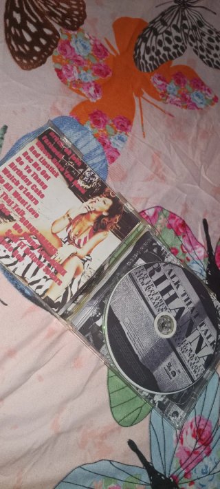 Lote de CDs de Rihanna