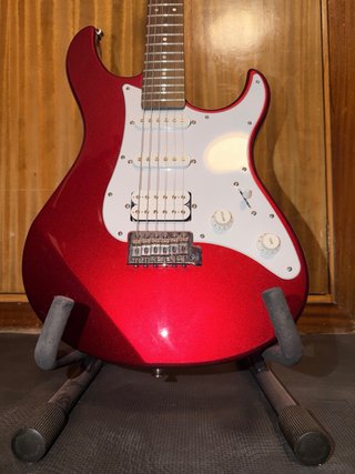 Guitarra Eléctrica Yamaha Pacífica Roja