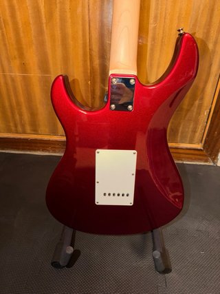 Guitarra Eléctrica Yamaha Pacífica Roja