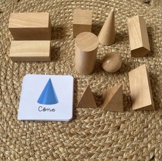 Juego de Sólidos Geométricos Montessori