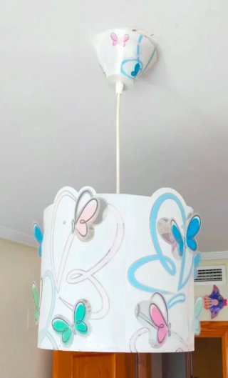 Lámpara de techo infantil mariposas