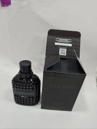 Valentino Uomo Negro Perfume
