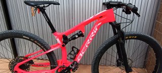 Bicicleta de Montaña Berria Rosa Fluor