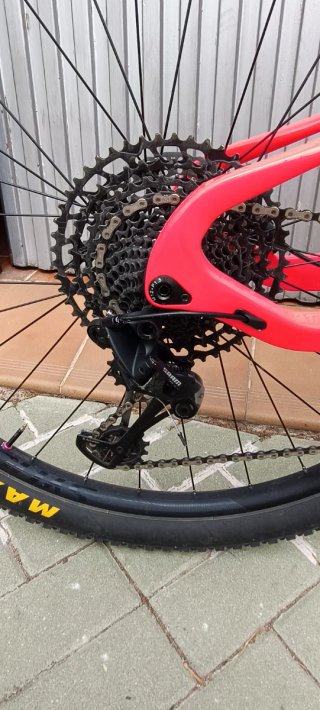 Bicicleta de Montaña Berria Rosa Fluor