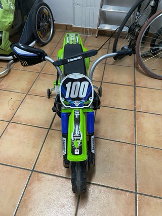Moto Eléctrica Infantil Kawasaki Injusa 6V