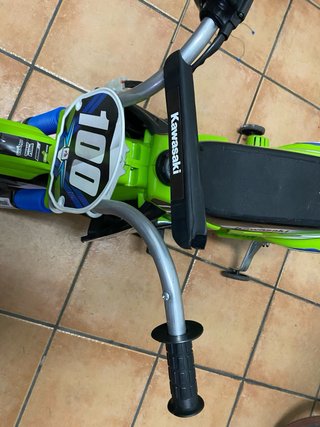 Moto Eléctrica Infantil Kawasaki Injusa 6V