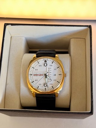 Reloj Nautec No Limit Dorado