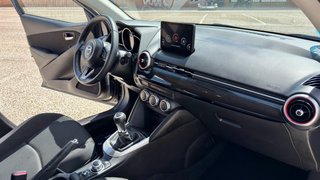 Mazda 2 2022