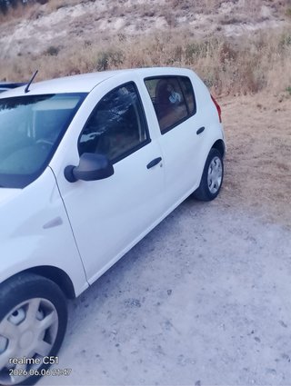 Dacia Sandero 2012