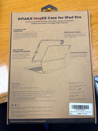 Funda iPad Pro 11 Negra PITAKA MagEZ