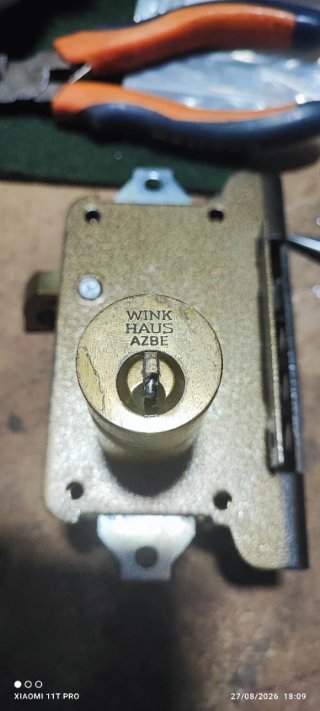 Cerradura Seguridad AZBE Winkhaus + Accesorios