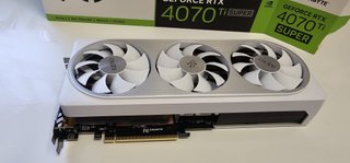 Gigabyte RTX 4070 Ti SUPER AERO OC 16G