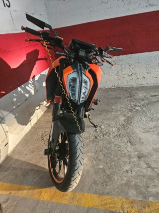 KTM Duke 125