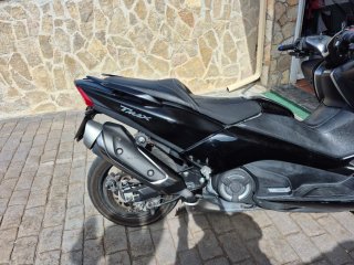 Yamaha TMAX Negra DX
