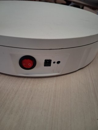 Expositor giratorio eléctrico 360º
