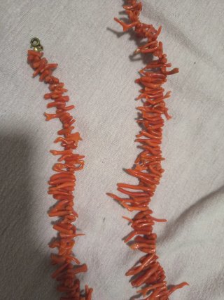 Conjunto collar pendientes coral antiguo