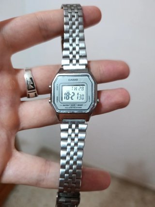 Casio LA680WE Reloj digital Vintage Mujer